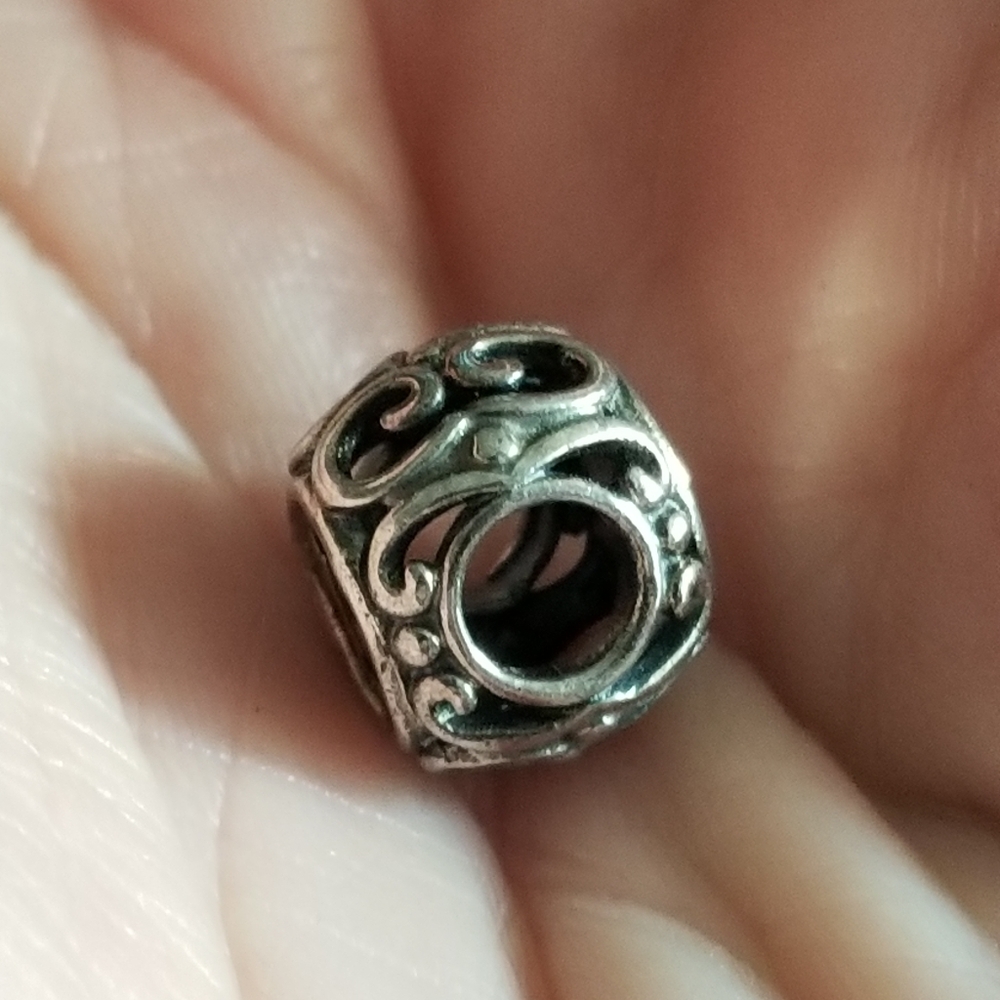 Relisted - Chamilia Authentic Sterling Silver Charm Initially Speaking F - Picture 7 of 16